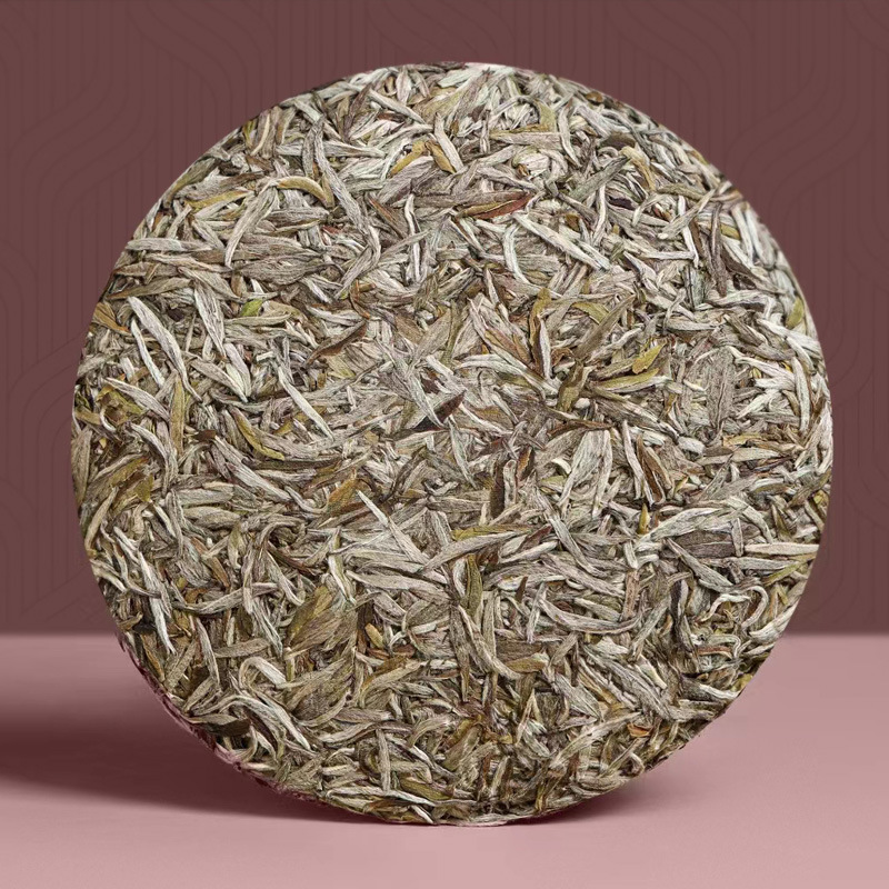 2023白毫银针单饼300g礼盒装
