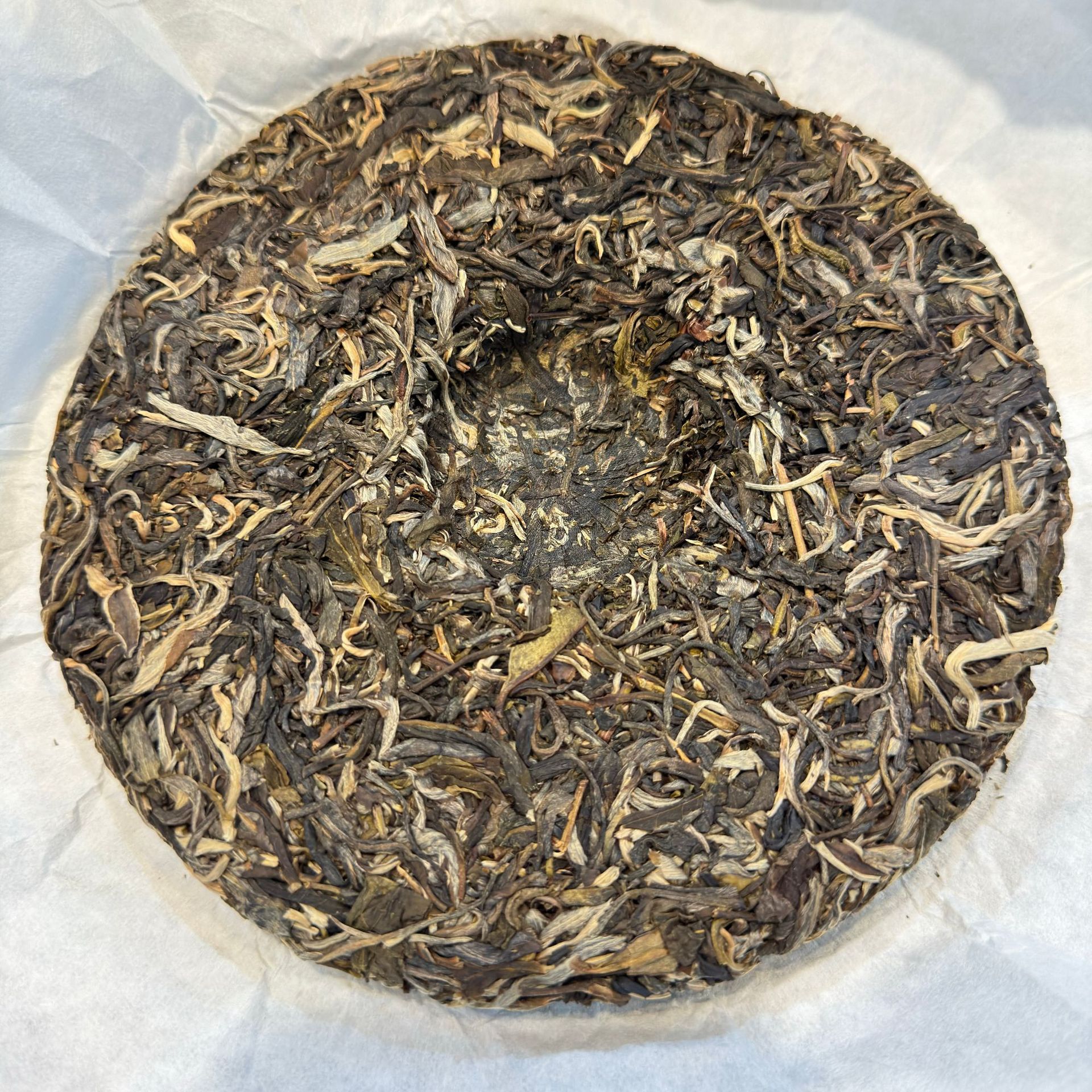 跨境批发云南班章王盛世孔雀普洱生茶茶饼257克可收藏一件代发
    2饼