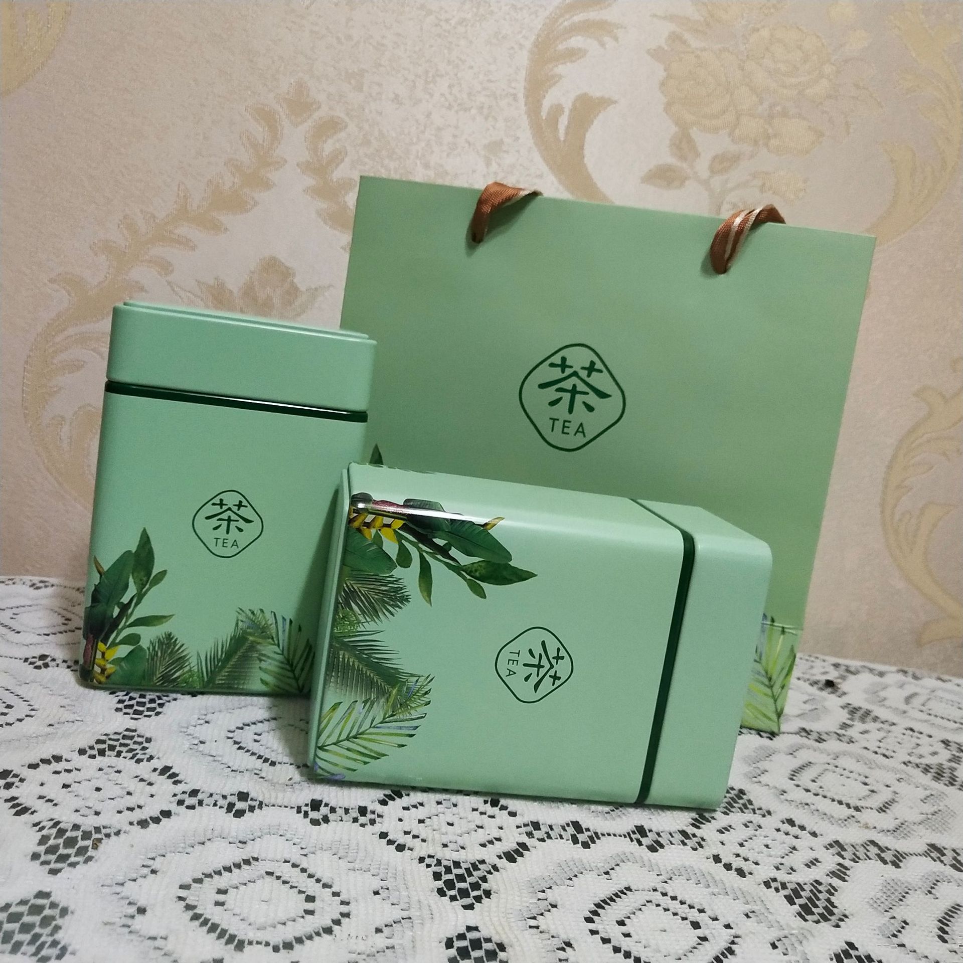 批发峨眉山七里春高山绿茶毛峰铁盒装绿茶茶叶批发  2盒
