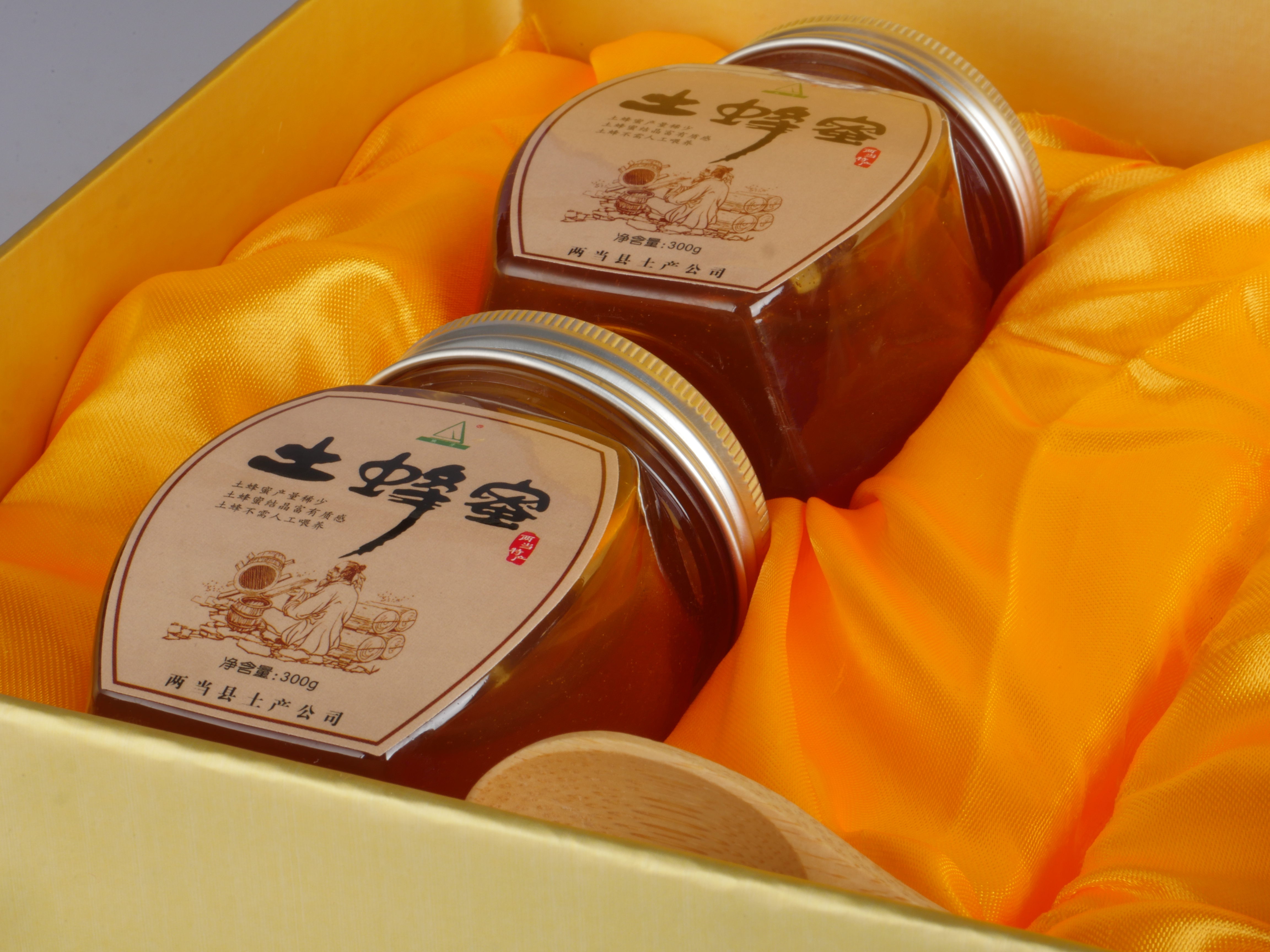 两当礼盒装土蜂蜜