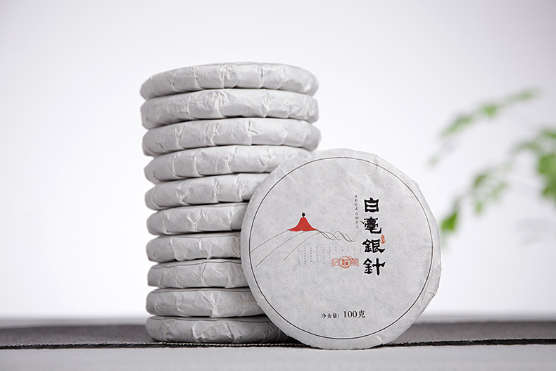 大量批发 2022年100克白毫银针 云南小饼 月光白老白茶
