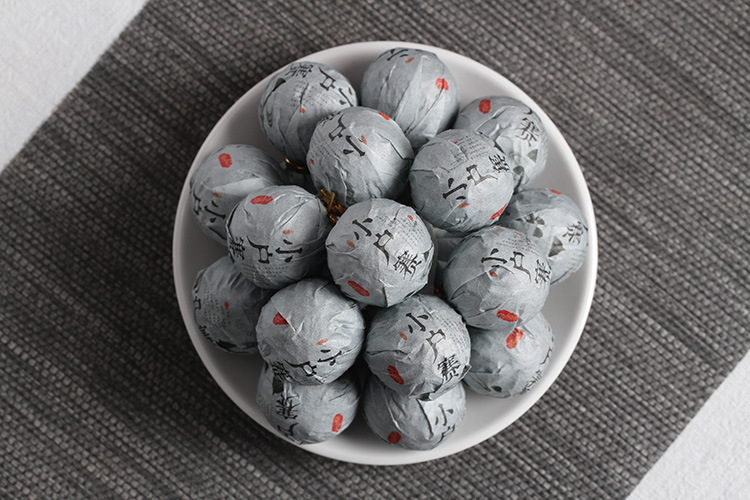 批发云南普洱茶 2018小户赛大树 老树普洱茶 生茶 500克 龙珠茶
